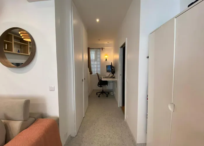 Calm & Charming Atelier In Appartement *