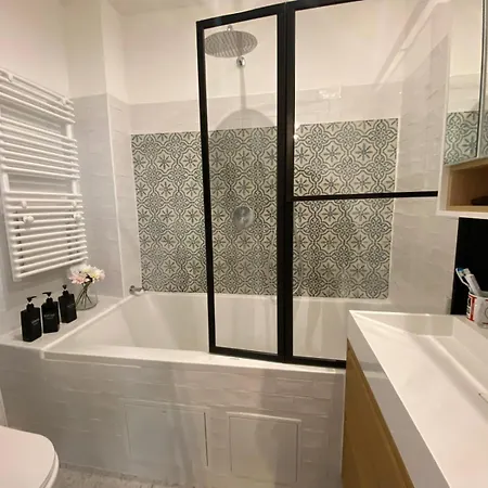 شقة Calm & Charming Atelier In باريس